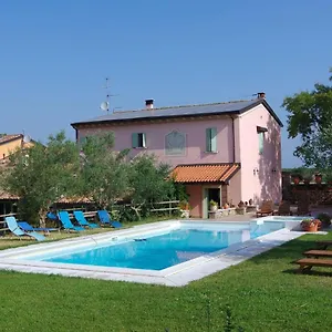 agriturismo-la-casa-del-mandorlo-monzambano.it-lombardy.com/