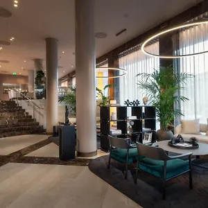 מלון Crowne Plaza By Ihg